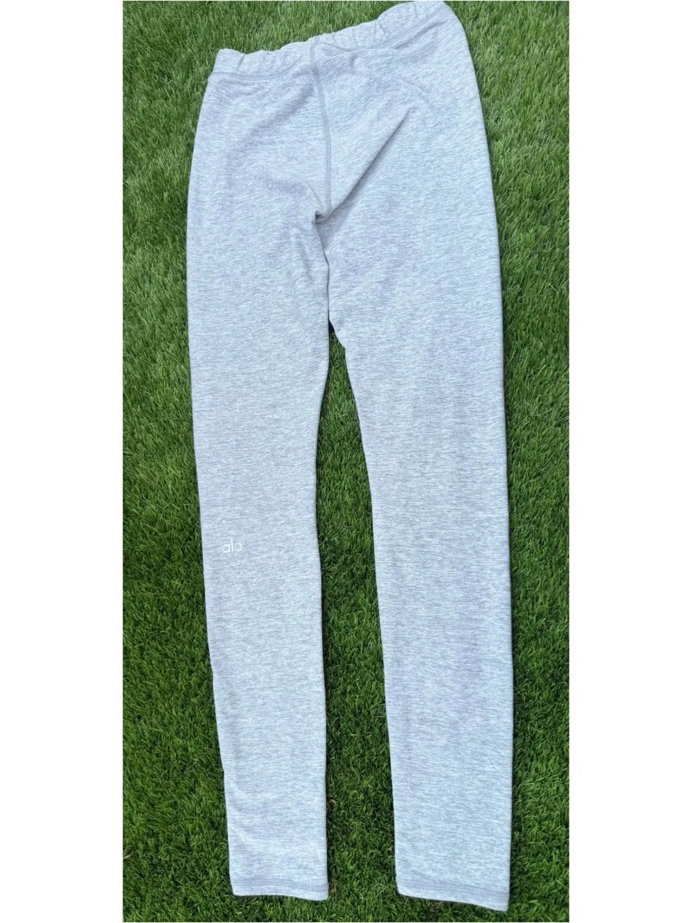 ALO Yoga Women’s Light Heather Gray Athletic leggings